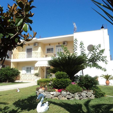 Alexandra' S Apartments Platariá Exterior foto